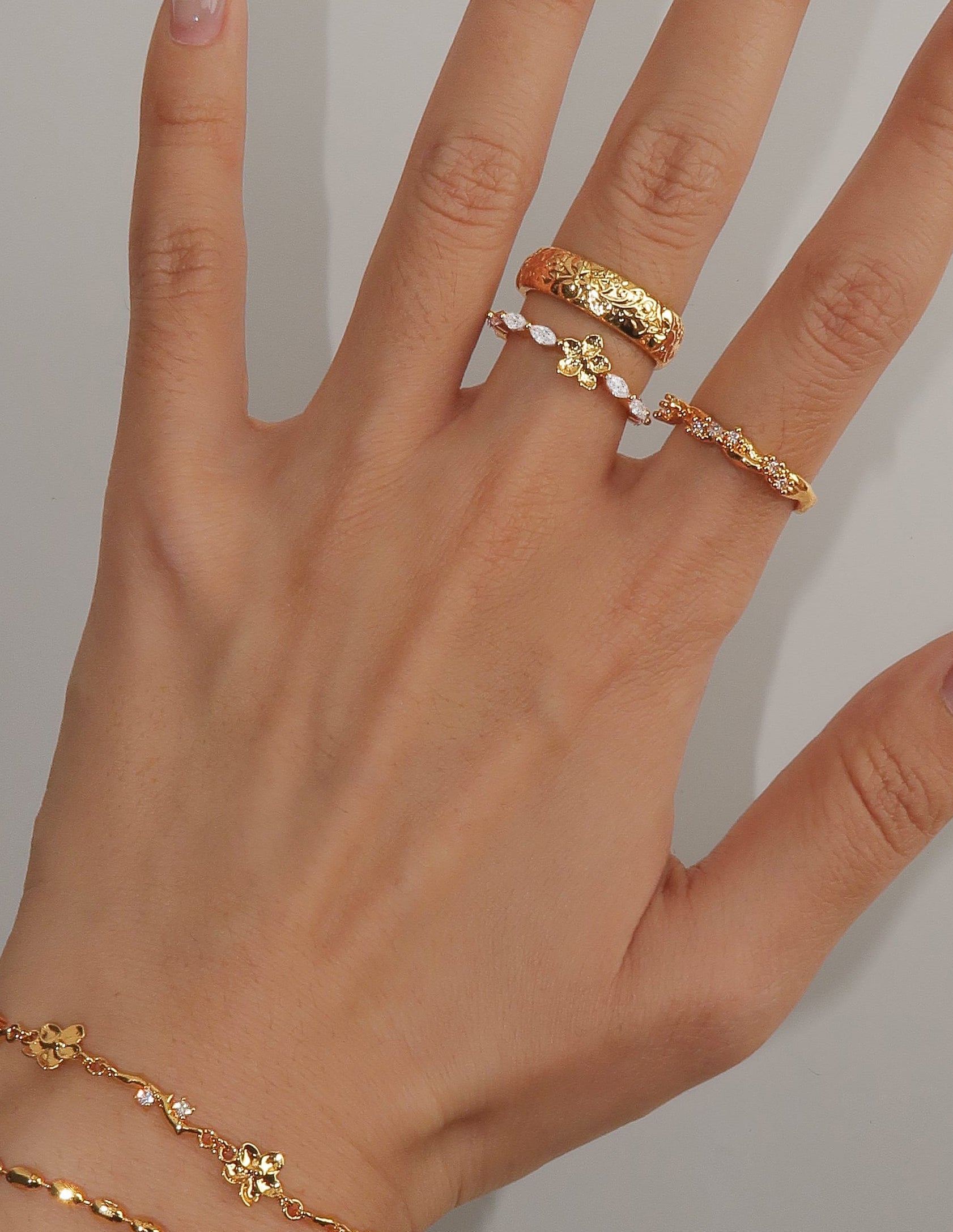 Elise Flora Marquise Ring